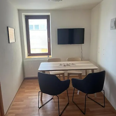 Apartman Hotel Vomocil Bystre Exterior photo