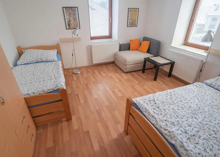 Apartman Hotel Vomocil Bystre